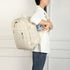 Raykong Mochila De Cabina Ryanair 40x20x25cm (20L) | Mochila De Viaje Impermeable Para Avión | Equipaje De Mano Resistente | Mochila Para Senderismo | Escolar | Trabajo - Beige