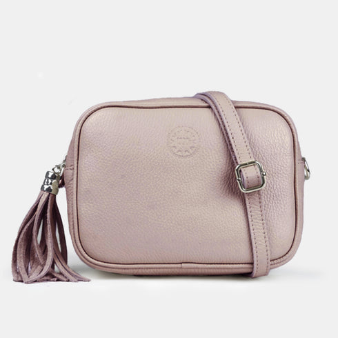 Bolso de bandolera piel con pompón Cristin Primavera Nude