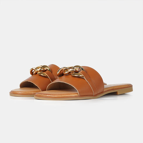 Sandalias de mujer de piel con adorno marrón cuero Charo