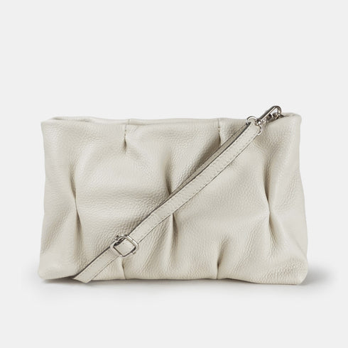Bolso de bandolera de piel arrugada beige Cecilia M