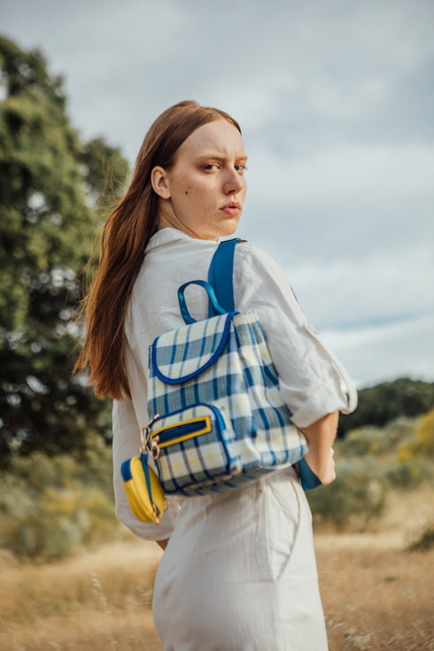 Mochila trenzada para mujer Tesia Azul